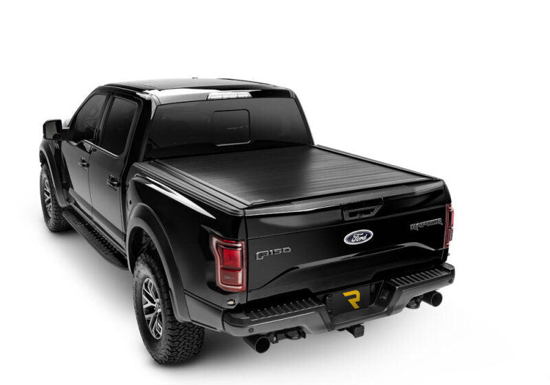 Retrax 2022 Tundra CrewMax 5.5in Bed w/Deck Rail System Powertrax PRO XR