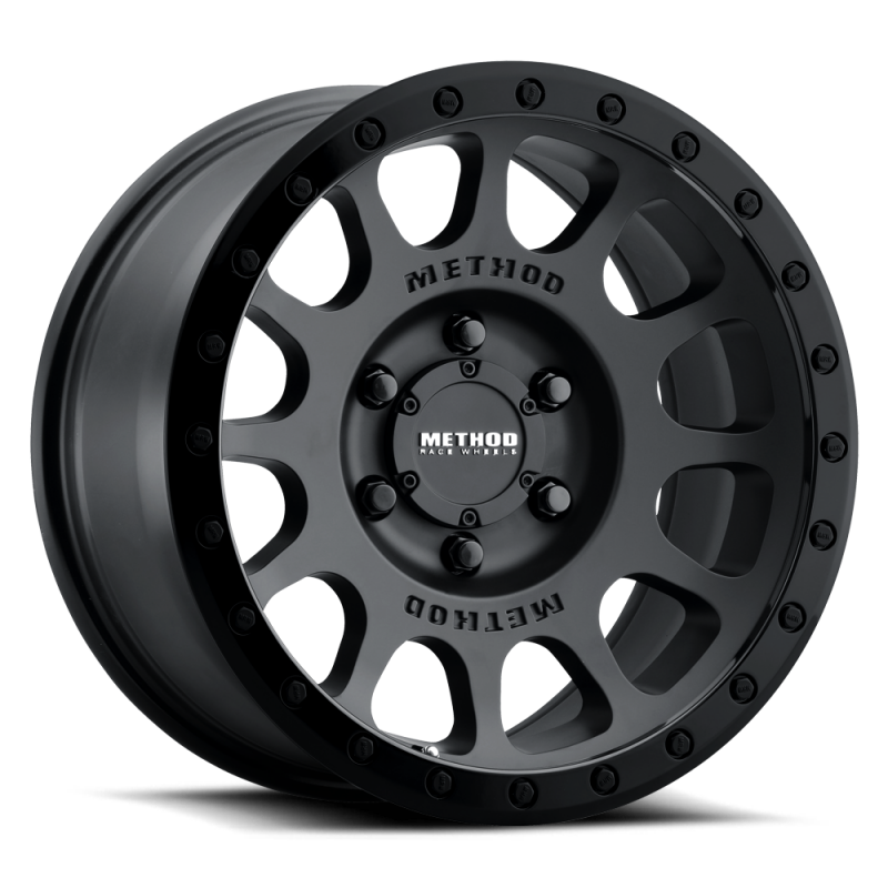 Method MR305 NV 18x9 +25mm Offset 5x150 116.5mm CB Gloss/Matte Black Street Loc Wheel